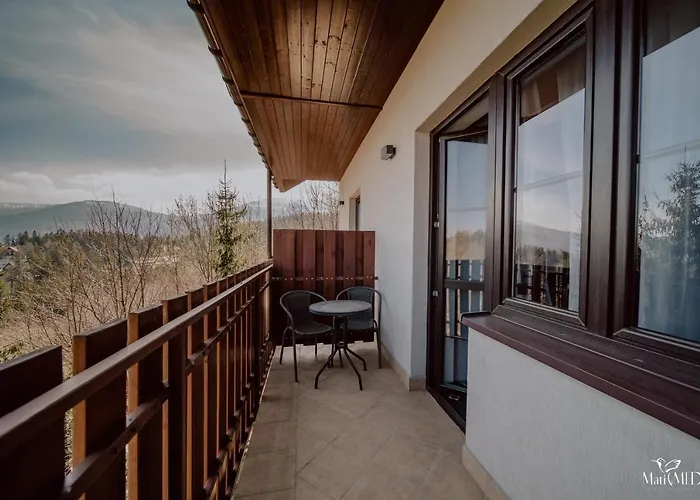 Couette-café Karpacki & - Blisko Wyciagu, Restauracja, Sala Zabaw, Bar 24h (adults Only)